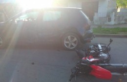 Murió el motociclista que chocó con un auto conducido por un jugador de Villa San Carlos
