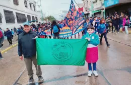 Los clubes de LAFIR volvieron a desfilar en la Fiesta del Inmigrante y reafirmaron su lugar en la identidad de Berisso