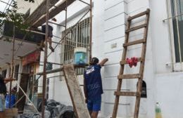 Habían grafiteado la Casa de Cultura y ahora repararon el daño realizado