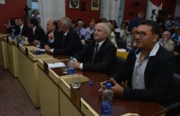 Con perfil antidemocrático, una misa y la onda Pagano: juraron los nuevos concejales