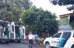 Choque entre una camioneta y una moto en 7 y 154