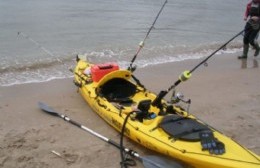 Dos anzuelos y carnada libre: se viene el Picadito en Kayak en La Balandra