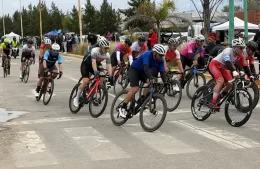 Más de 300 ciclistas participaron del Gran Premio “Ciudad de Berisso”