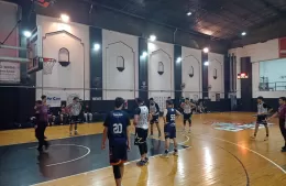 Contundente victoria de Estrella en básquet