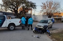 Choque entre auto y moto en 32 y 175