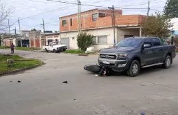 De todos los días: otro choque entre auto y moto