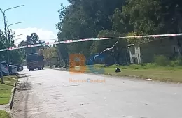 Motociclista herido tras ser chocado por un colectivo de la línea 202