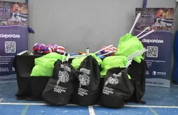 Entrega de material deportivo para fortalecer el vóley local