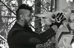 Fernando Menvielle lanzó el ciclo tertulia: “Es literatura en vivo, cuentos cortos de terror de mi autoría”