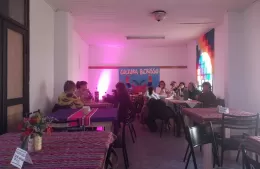 Se desarrolló una peña cultural con artistas en vivo