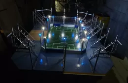 Una obra hecha con amor: tiene 80 a&ntilde;os, es de Racing y construy&oacute; la cancha de Gimnasia en miniatura