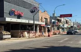 Cambio en la parada de colectivos por la obra de veredas en Montevideo entre 11 y 12