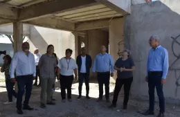 Cagliardi recorrió obras junto a la ministra de Educación bonaerense