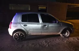 Persecución policial permitió recuperar un vehículo robado