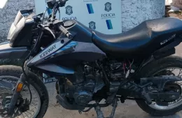 Circulaba en una moto robada y terminó preso