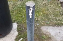 Denuncian falta de agua en el cementerio municipal y reclaman pronta solución