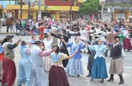 Festival folclórico y de cumbia en la sede del PJ