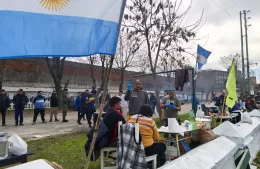 25 de mayo en el barrio: guiso Patrio, música y comunidad en La Nueva York