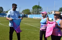 Villa San Carlos y Dragones Rosas se unieron para concientizar sobre el cáncer de mama