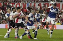 Gimnasia dio el golpe en el Monumental y respira