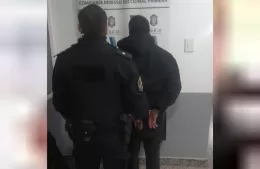 La policía detuvo a un hombre acusado de robar en un comercio